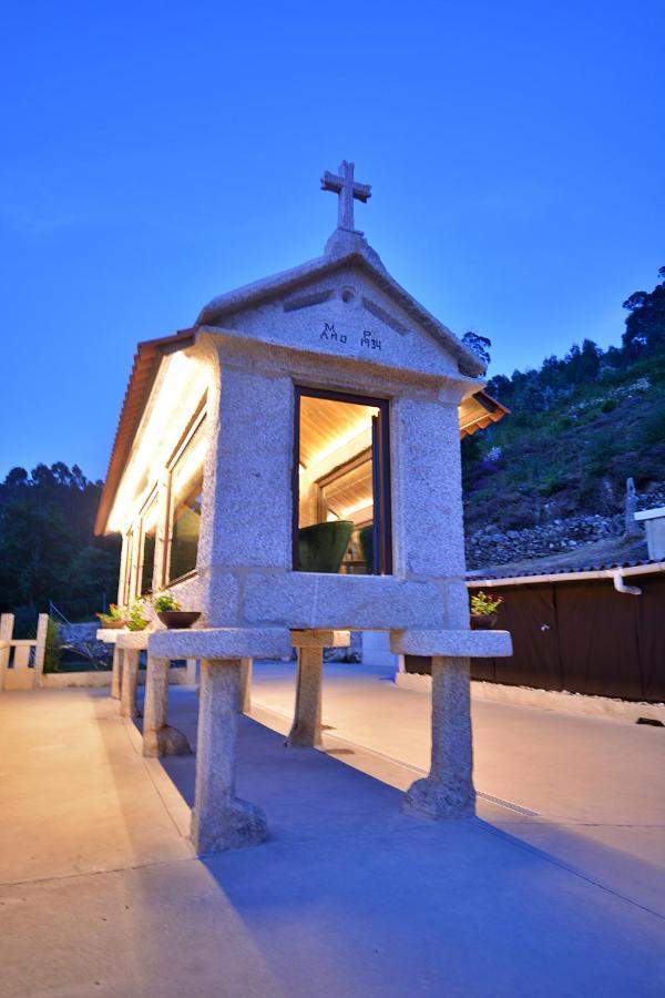Galihost - A Casa Das Barreiras Meis Luaran gambar