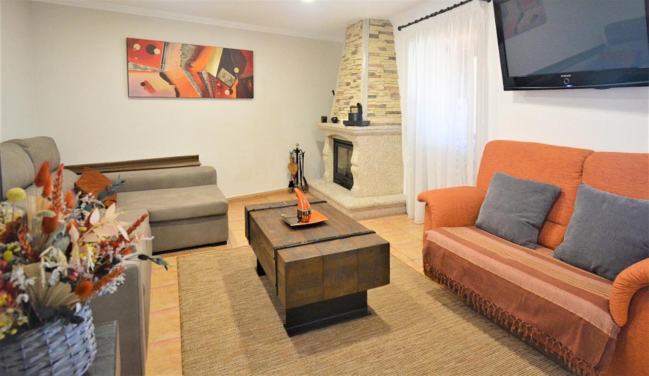 Galihost - A Casa Das Barreiras Meis Luaran gambar