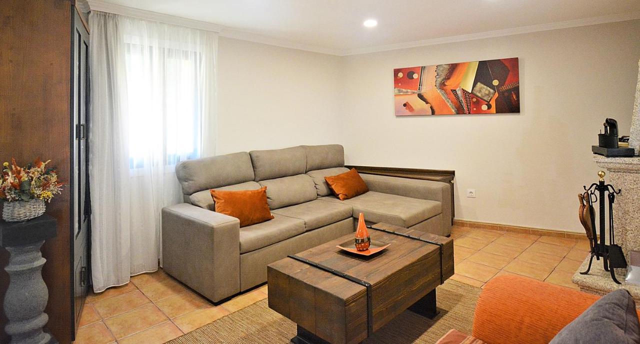 Galihost - A Casa Das Barreiras Meis Luaran gambar