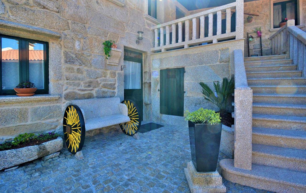 Galihost - A Casa Das Barreiras Meis Luaran gambar