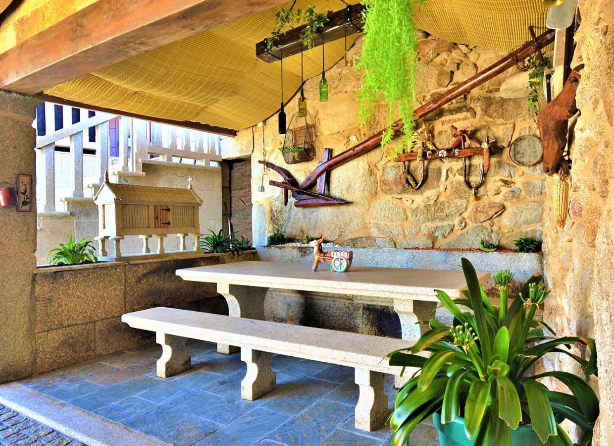 Galihost - A Casa Das Barreiras Meis Luaran gambar