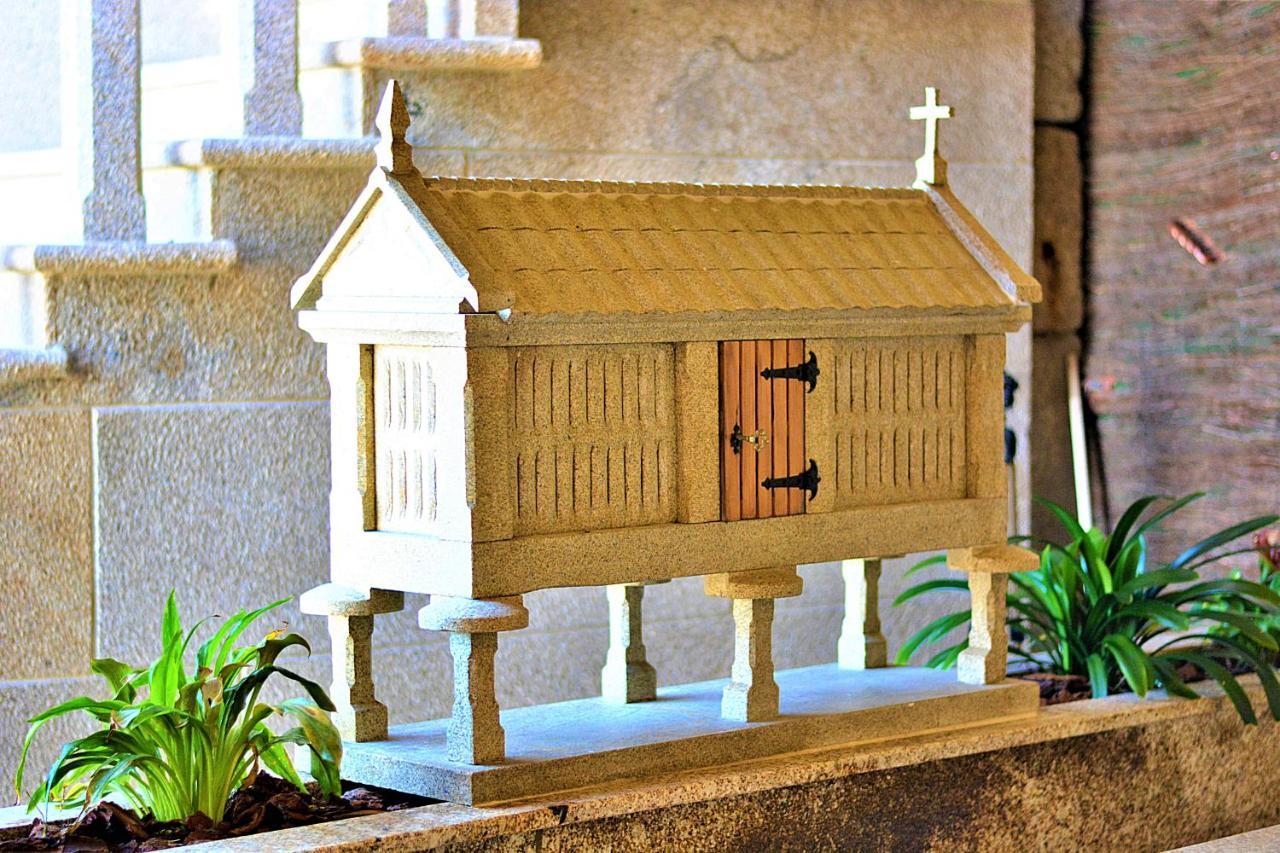 Galihost - A Casa Das Barreiras Meis Luaran gambar