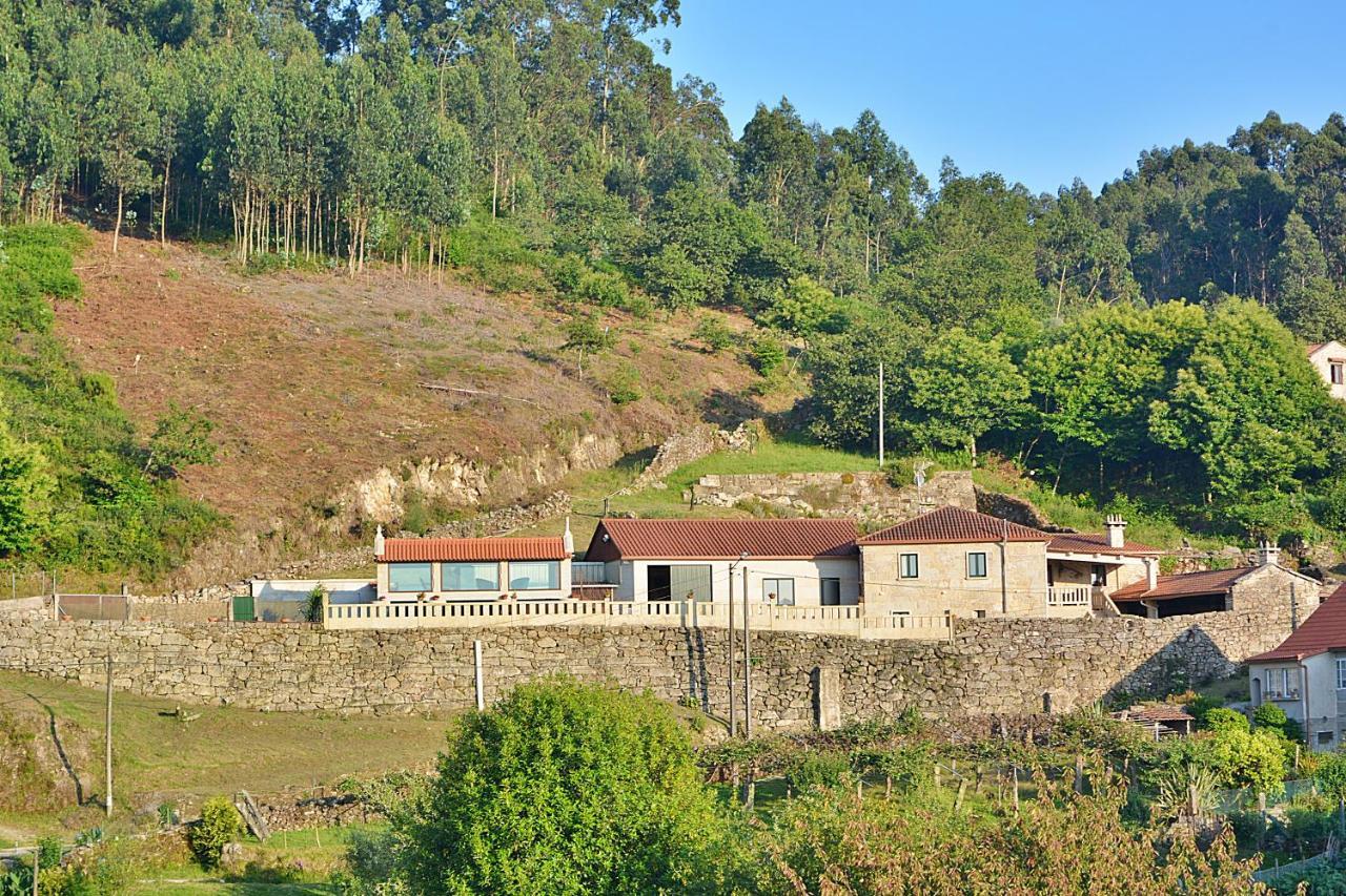 Galihost - A Casa Das Barreiras Meis Luaran gambar